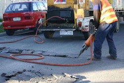 4_operating_a_jackhammer