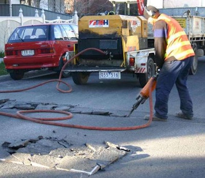 4_operating_a_jackhammer