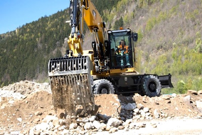 Cat M320F wheel excavator