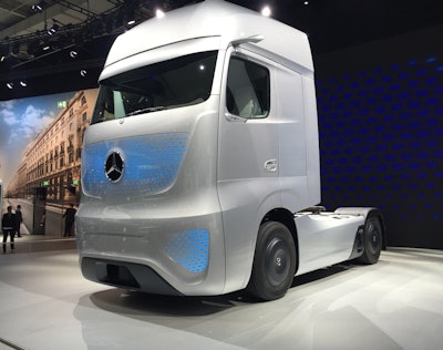 Daimler Mercedes-Benz future truck 2025