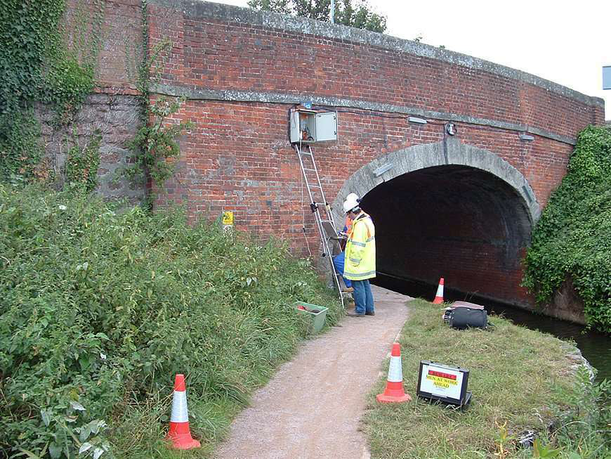 bridgewatch-installed-on-a-canal-bridge870-w870