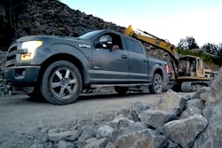 2015 Ford F-150 rock bed test excavator