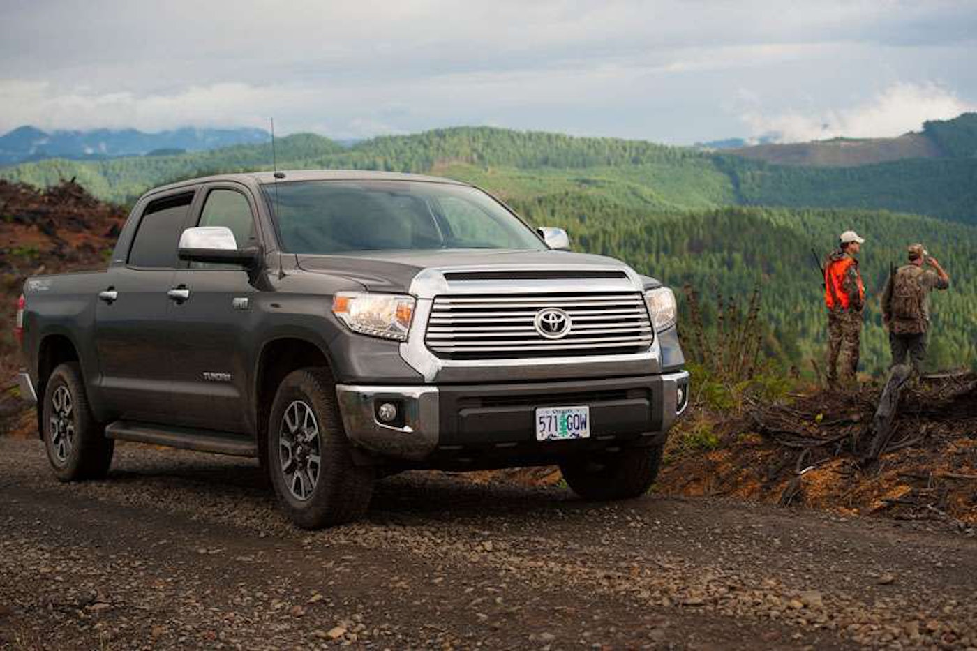 REVIEW: 2015 Toyota Tundra CrewMax 4×4 jumps off the line with abundant
