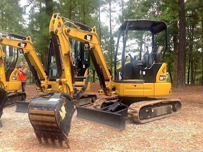 The Cat 303E CR has no DPF or DOC and doesn’t need regens or other emissions-related maintenance.