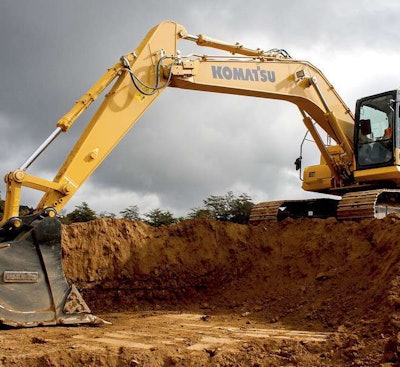 Komatsu PC210LCi-10 squared