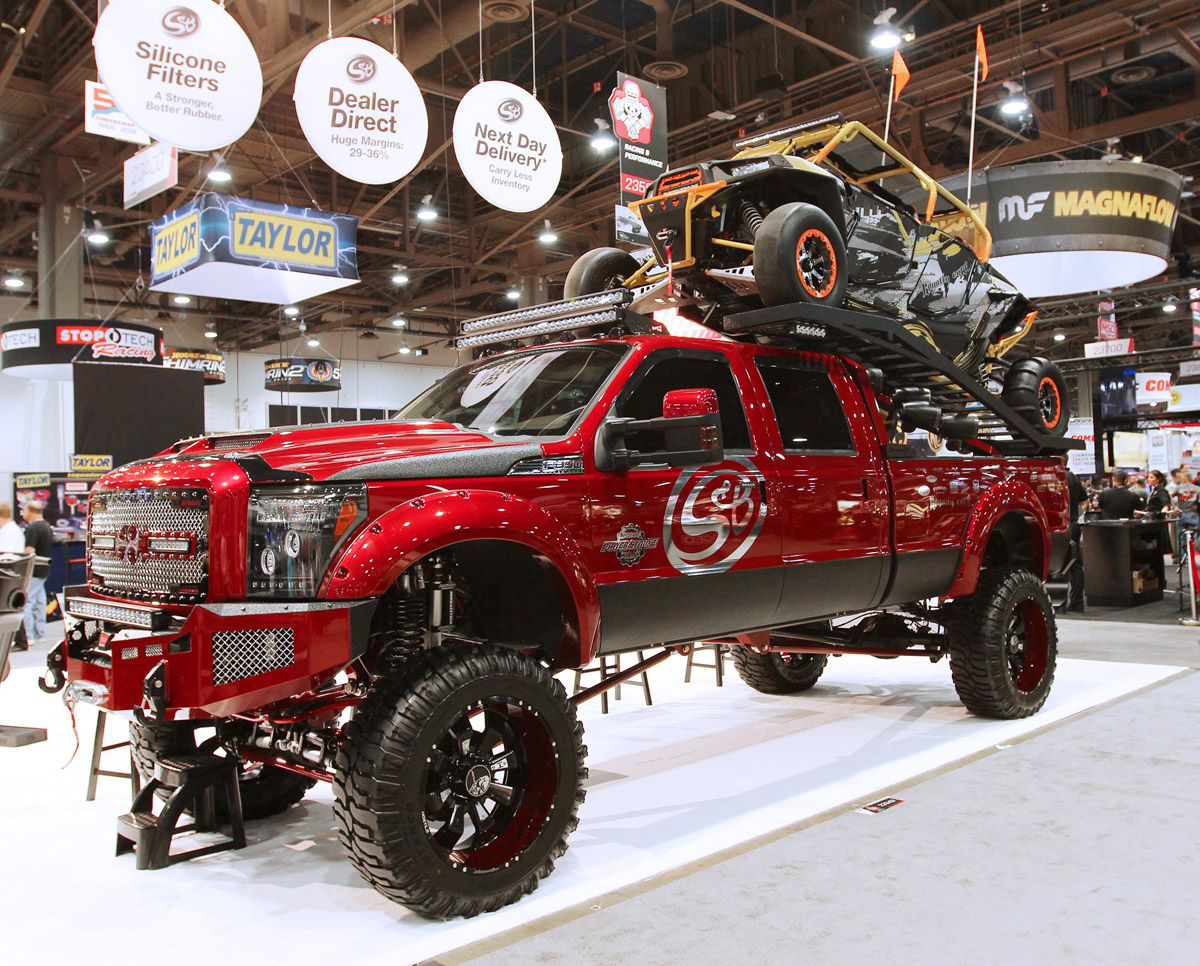 Customized Ford F350 Crew Cab 4×4 Wins Bushwacker Founder’s Award