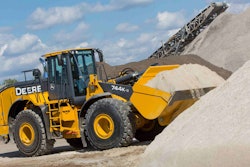 John Deere 744K-II loader