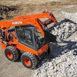 Kubota SSV75_CutBcktRocks_7715
