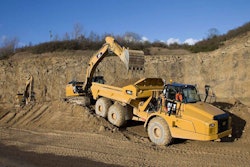 Caterpillar C740 EJ articulated truck