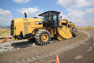 Caterpillar RM500B rotary mixer