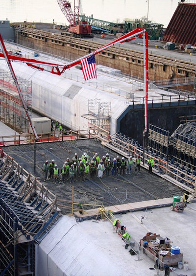 Midtown Tunnel sixth element