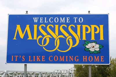 A Mississippi welcome sign near in Vicksburg. Credit: TravelingOtter/Flickr