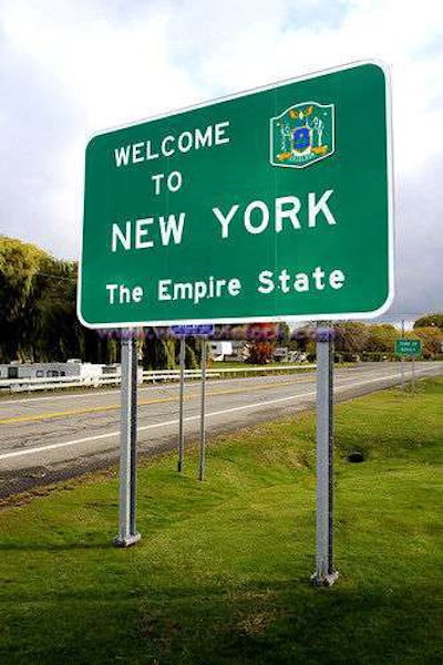 New York welcome sign