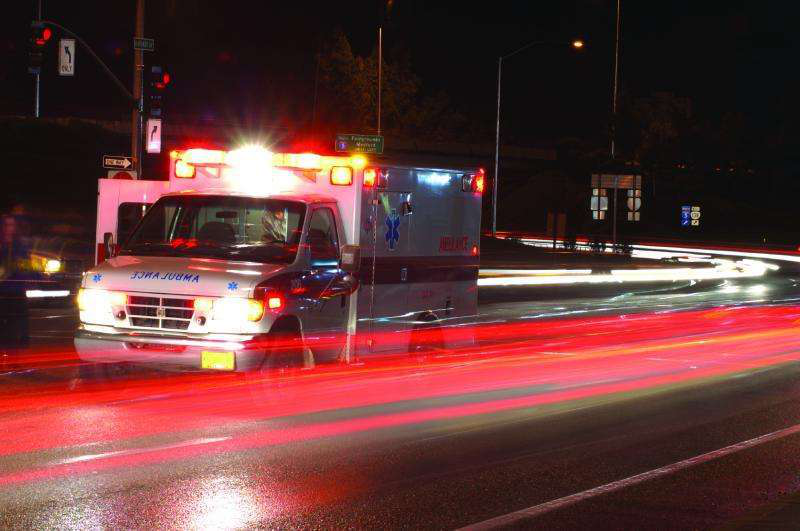 Ambulance_iStock_000011321000Medium