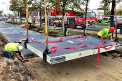 Installation of the SolaRoad bike path.