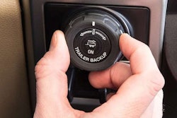 Trailer assist knob-turn