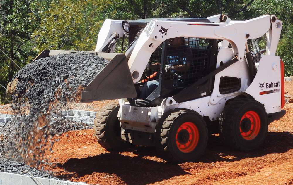 Bobcat S740 1