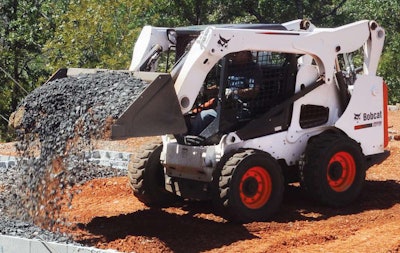 Bobcat S740 1