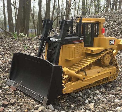 Caterpillar D10 dozer 3D printed square