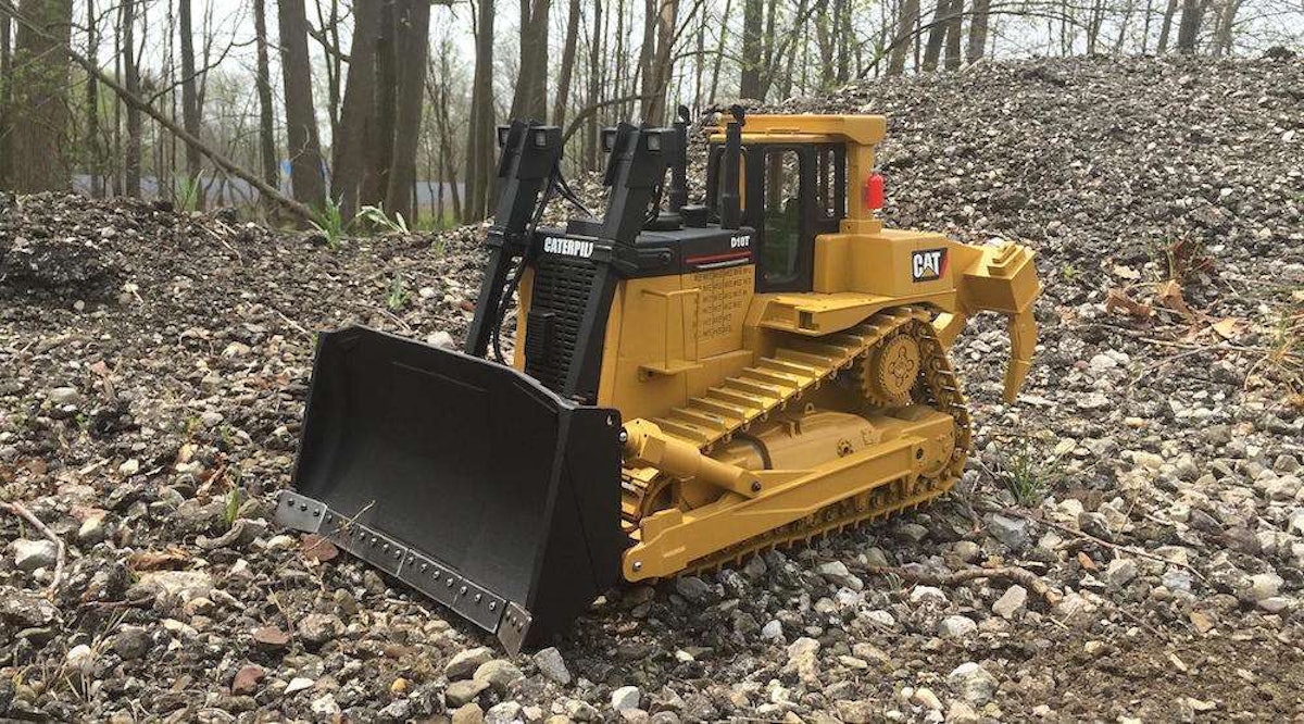 How a machinist 3D printed a Caterpillar D10 dozer PHOTOS