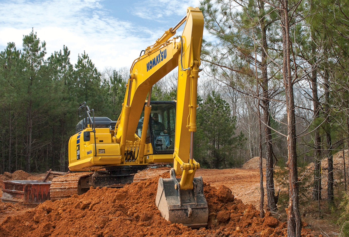 Komatsu PC210LC-11