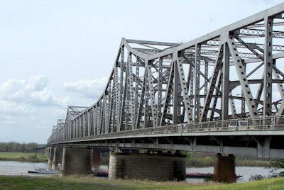 Memphis-Arkansas bridge