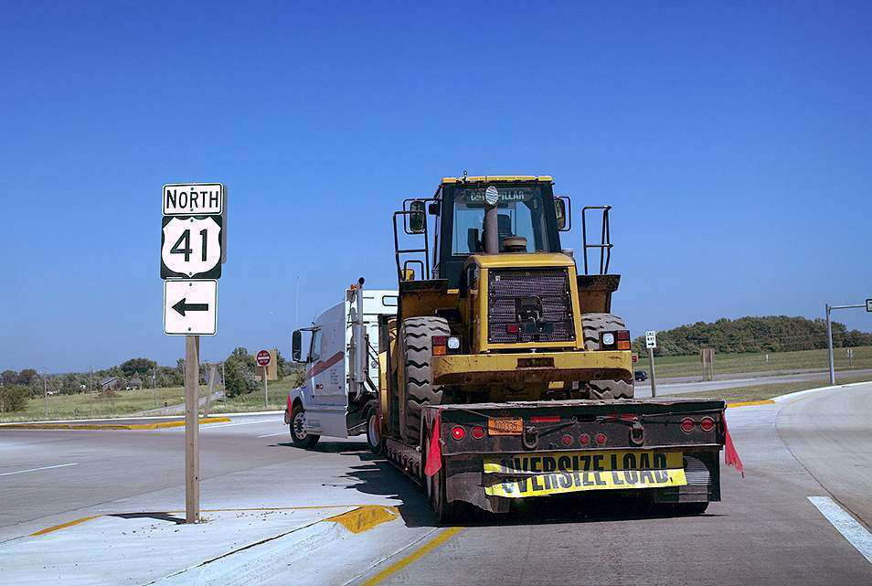 Oversized heavy equipment haul turn