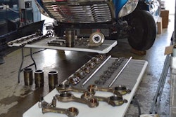 Shell cascadia DD15 engine teardown