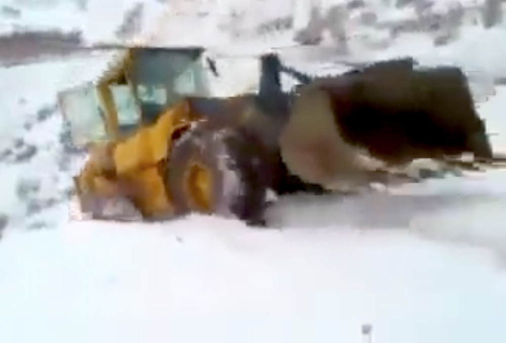 Wheel loader off mountain