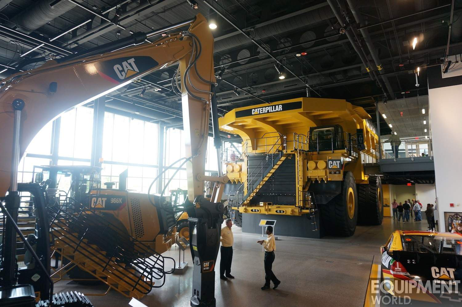 caterpillar-visitors-center2