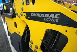 Atlas Copco Dynapac CC2200 roller