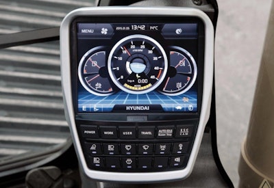 A new 8-inch touchscreen monitor displays machine info and allows the operator to access a 360-degree view of the machine.