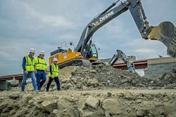John Deere JDLink 470G excavator