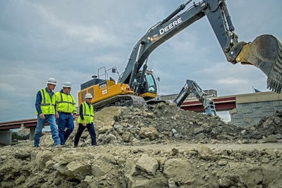 John Deere JDLink 470G excavator