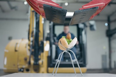 Juha-Pekka excavator hot dog