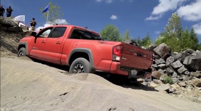 2016 Toyota Tacoma Crawl Control demo