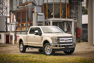 Ford F-350 Super Duty King Ranch Crew Cab 4×4