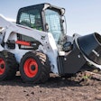 Bobcat S650_with_concrete_mixer-206271-127364-hr