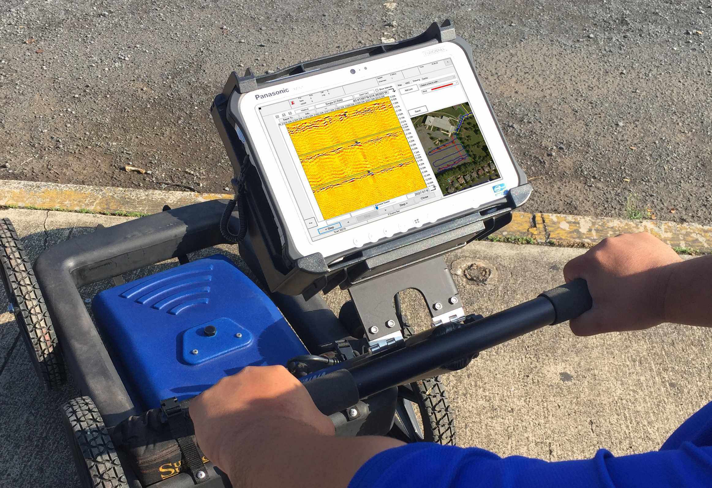 US Radar GPS software with split screen_cr