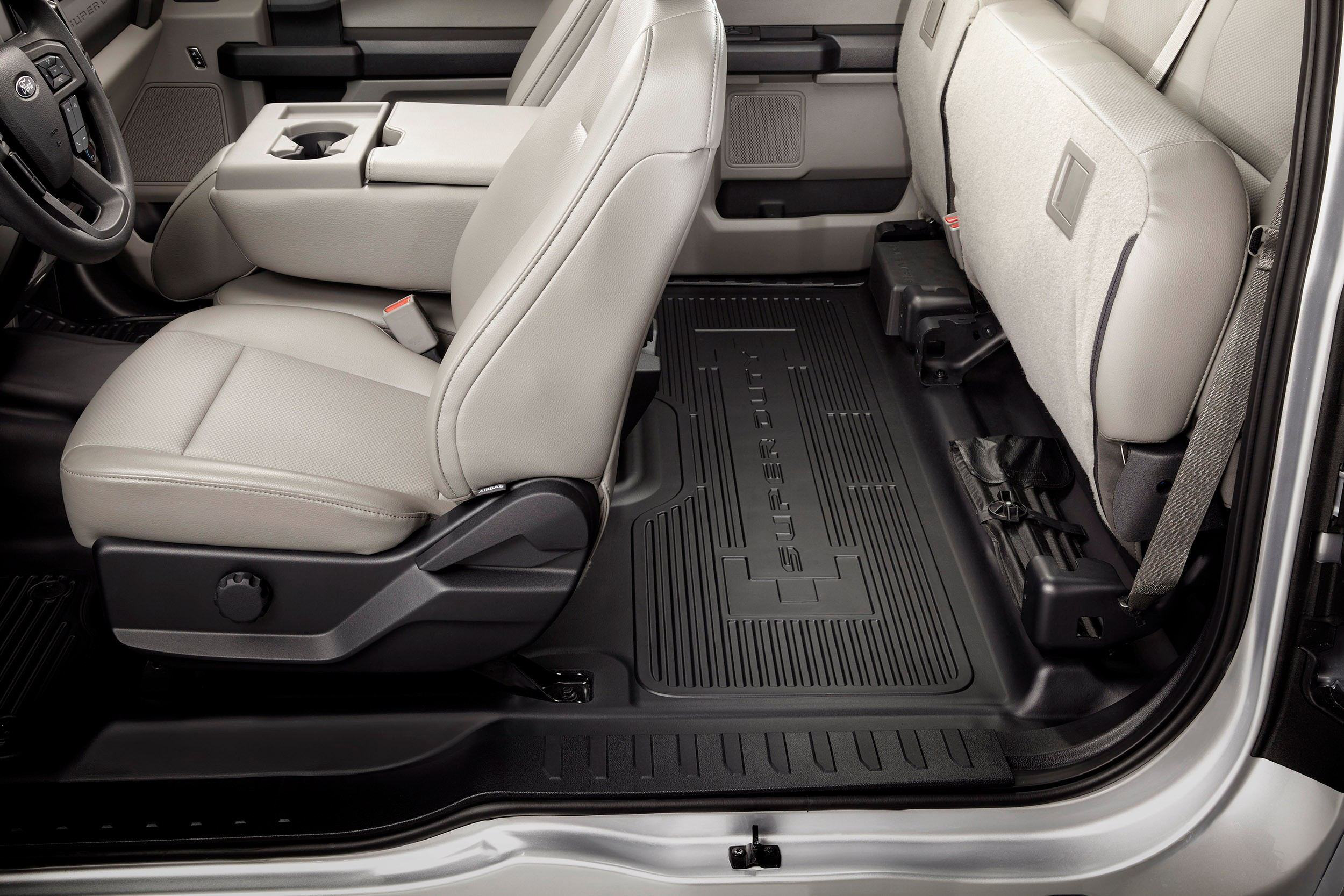 Fully Flat Load Floor