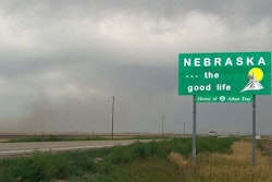 1280px-Welcome_nebraska