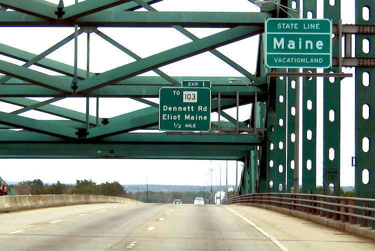 Maine welcome sign bridge