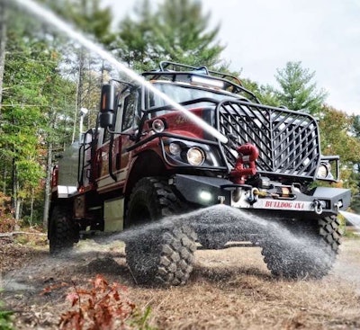 square Bulldog-4×4-Fire-Truck-13-2