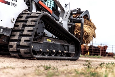 Bobcat T740 undercarriage
