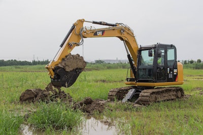 Cat’s new Mini Hydraulic Excavator Universal Coupler is designed for use with 4-, 5- and 8-ton excavators like the 307E2.