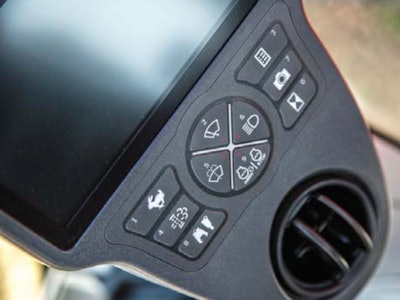 The 210 X4’s 7-inch LED color monitor.