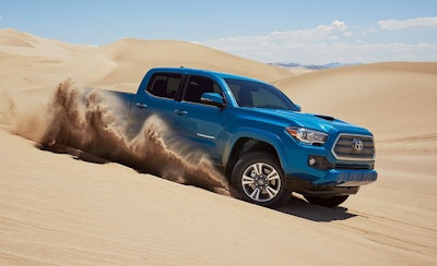 Toyota Tacoma left its mid-size competitors in the dust last year.