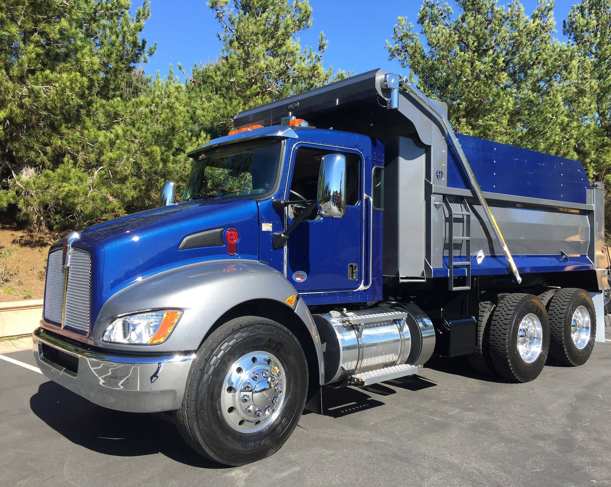Kenworth T370