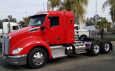 T680 with 40-inch sleeper