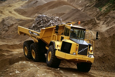 A20 in 1986 had a 200 hp engine and a 20 ton payload.